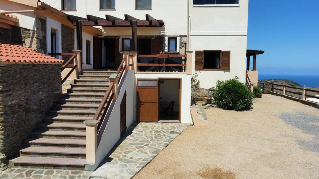 Agriturismo Finagliosu 帕拉马多拉 外观 照片